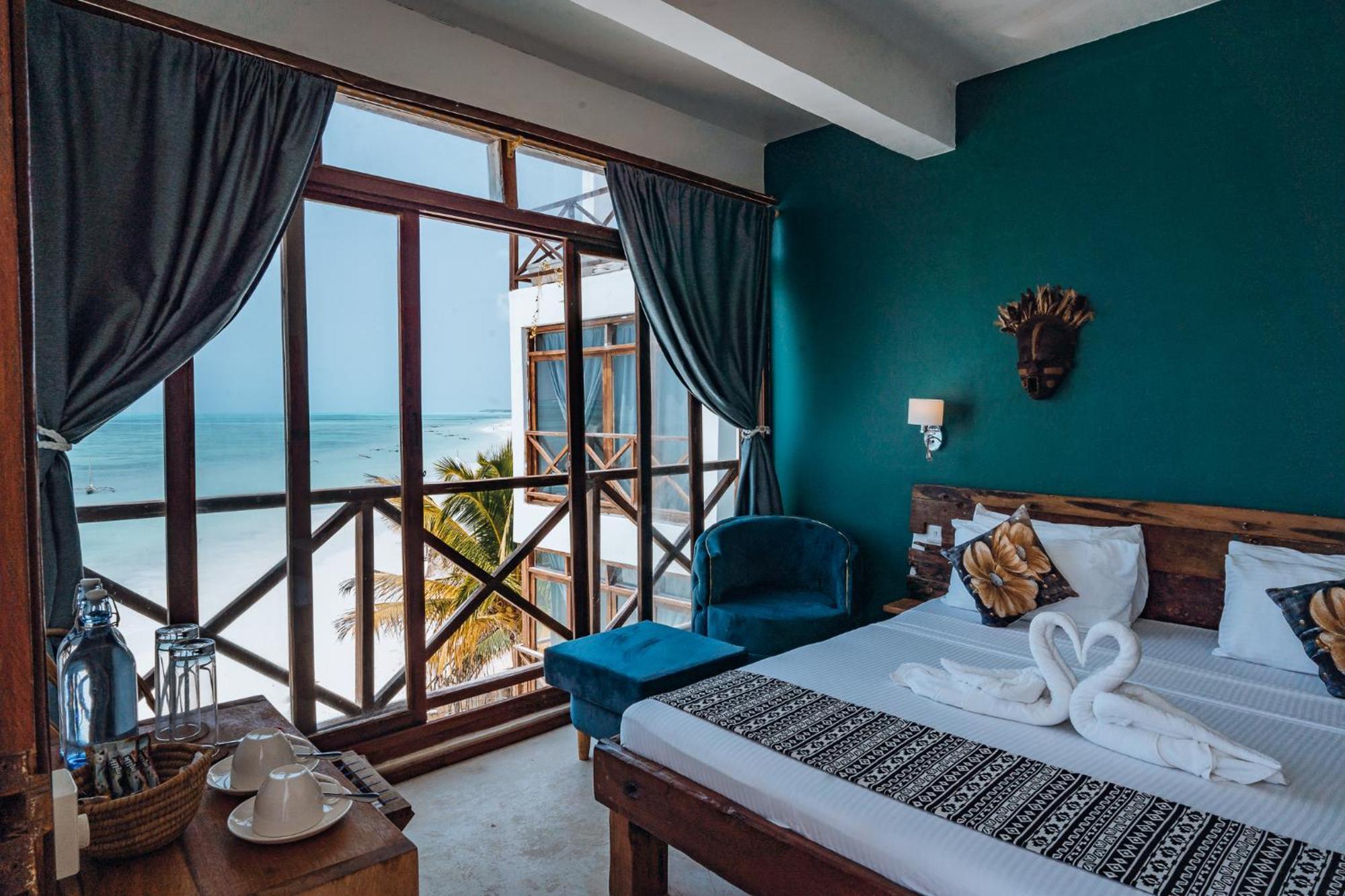 Pili Pili Tropical Island Hotel