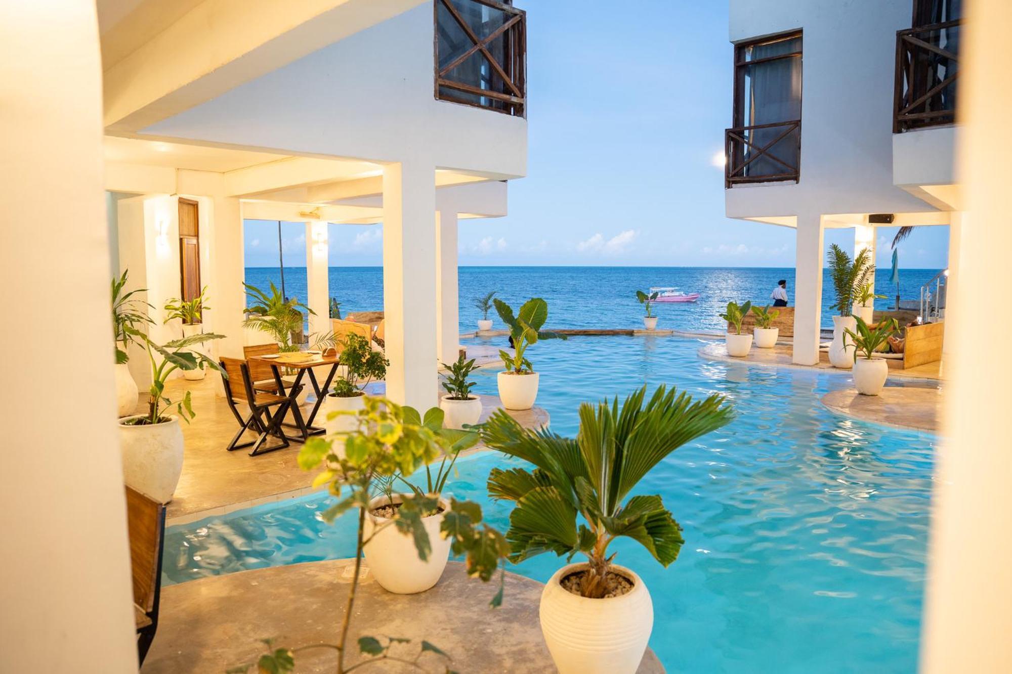 Pili Pili Tropical Hotel